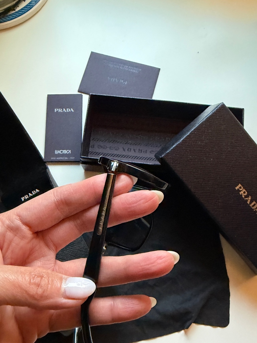 Authentic Prada Men’s Black Sun Glasses Full Set
